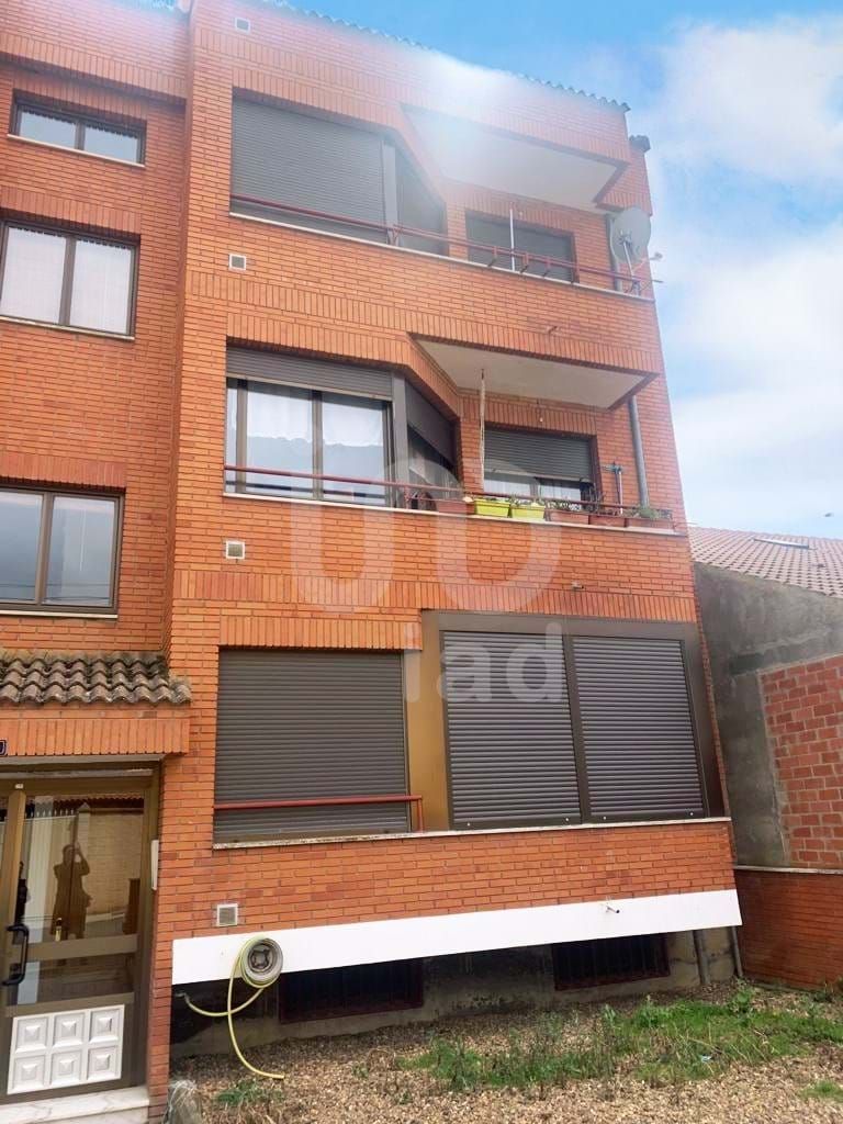 Exterior view of Flat for sale in Villamañán  with Heating