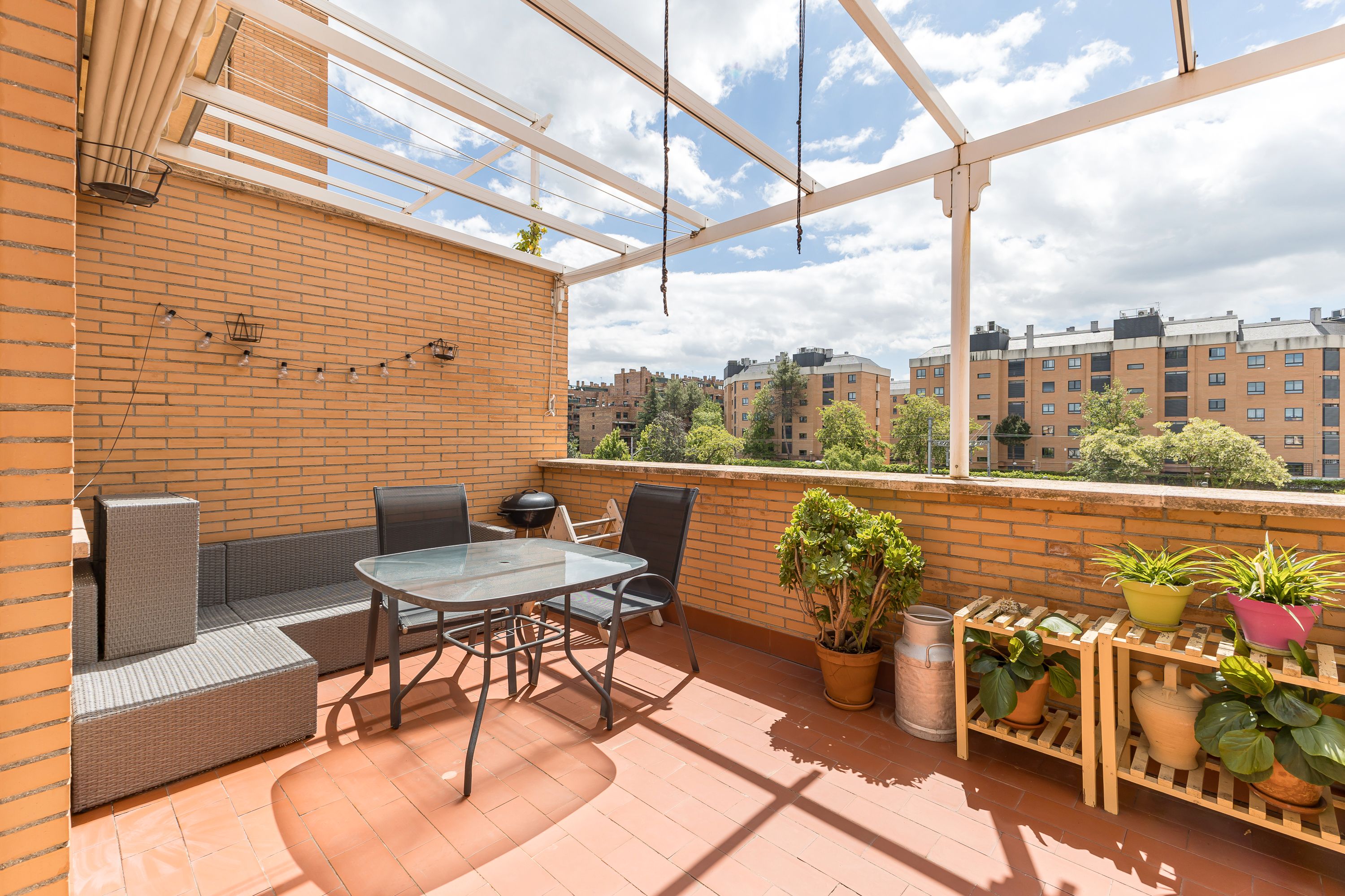Terrassa de Àtic en venda en  Madrid Capital amb Aire condicionat, Calefacció i Jardí privat