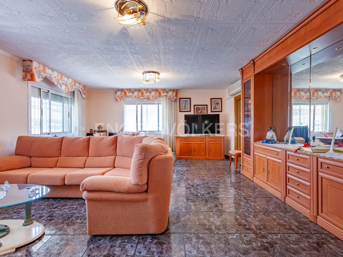 Sala de estar de Casa o chalet en venta en Terrassa con Aire acondicionado, Calefacción y Terraza