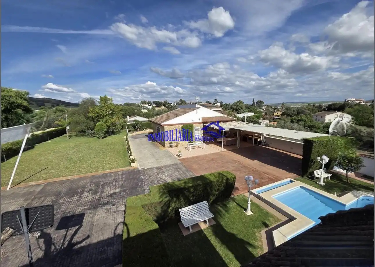 Exterior view of Houses for sale in Córdoba  with Swimming Pool