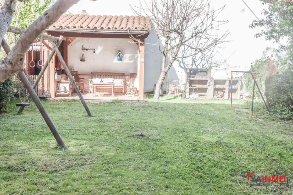 Terrassa de Casa adosada en venda en Vitoria - Gasteiz amb Calefacció i Jardí privat