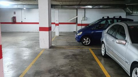 Foto 2 de Garatge de lloguer a Avenida Ramón y Cajal, 1, Puerto Deportivo, Fuengirola