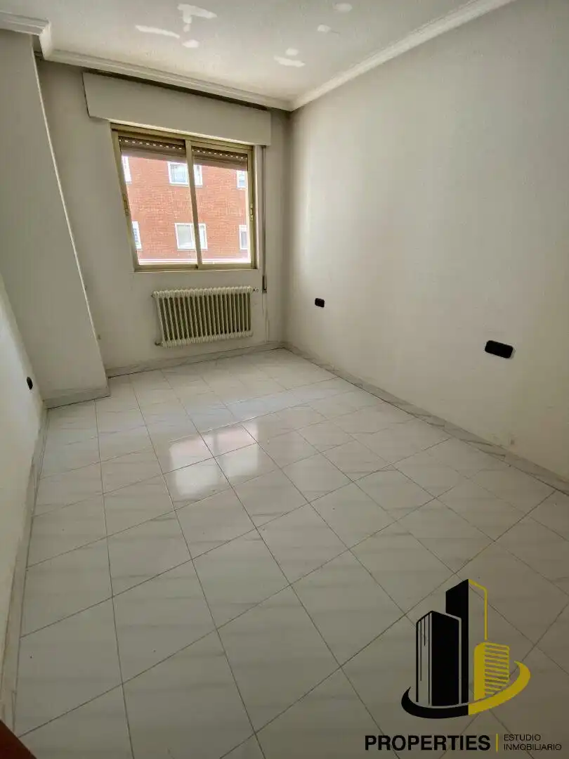 Bedroom of Flat for sale in Guijuelo