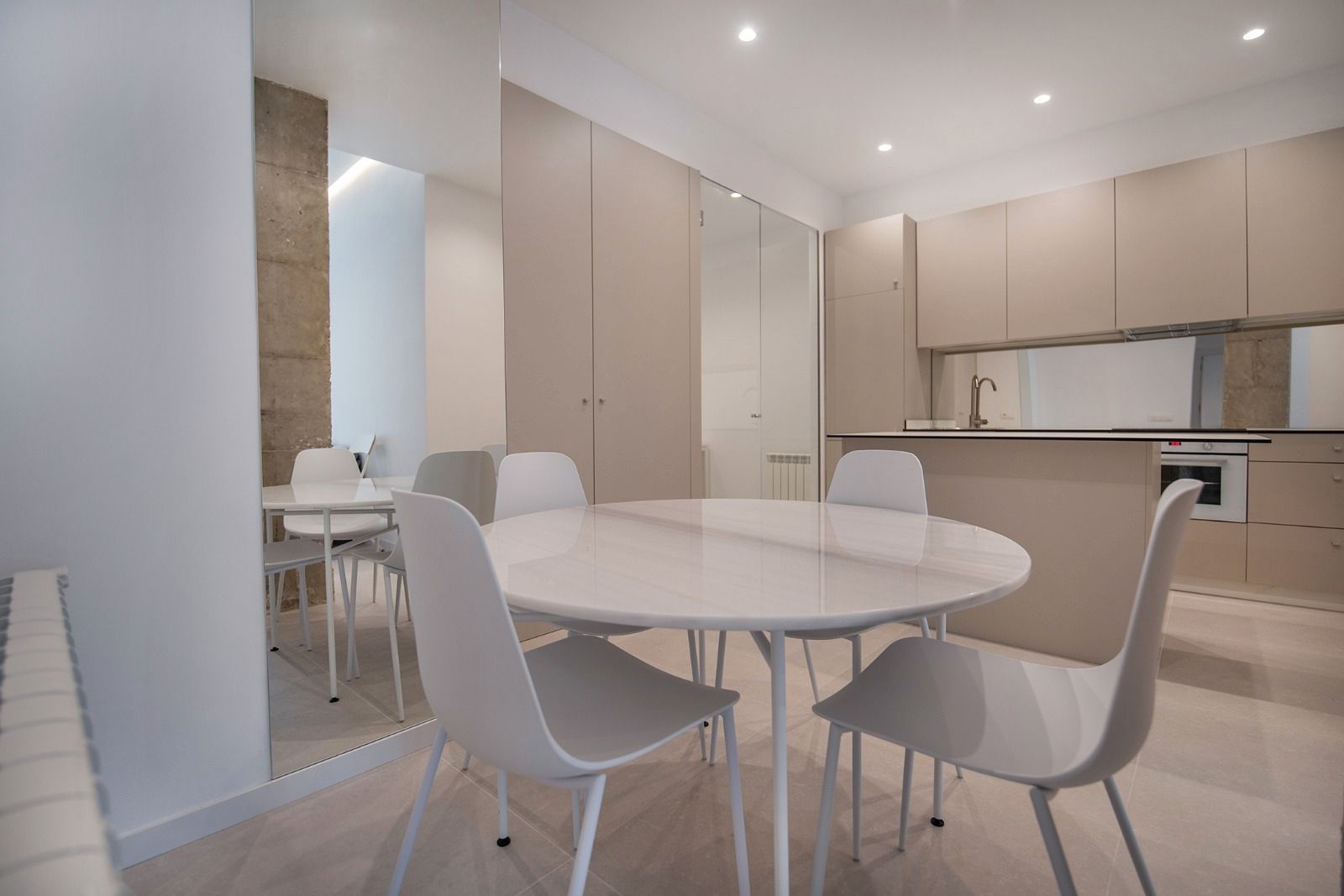 Dining room of Flat for sale in  Albacete Capital  with Heating, Parquet flooring and Furnished