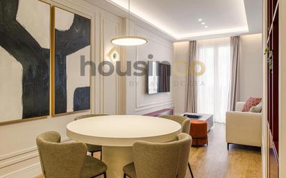 Sala d'estar de Pis en venda en  Madrid Capital amb Aire condicionat, Calefacció i Parquet