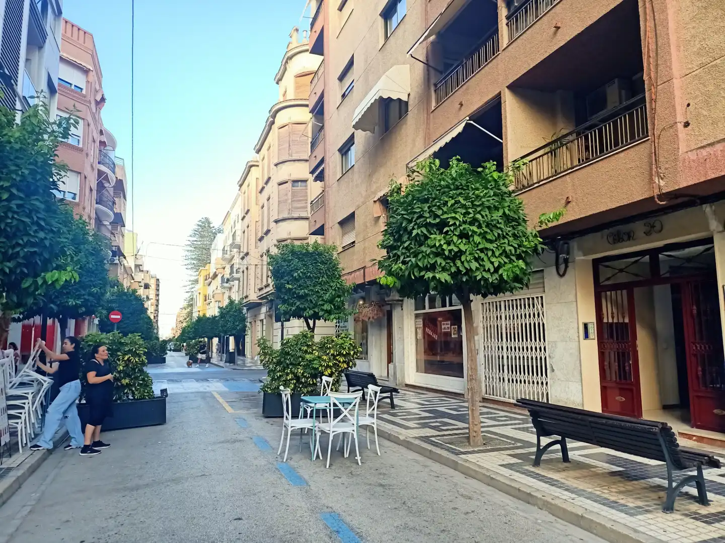 Locale commerciale in cessione a Carrer Colón