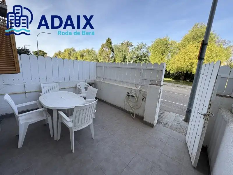 Casa adosada en venta en Roda de Berà