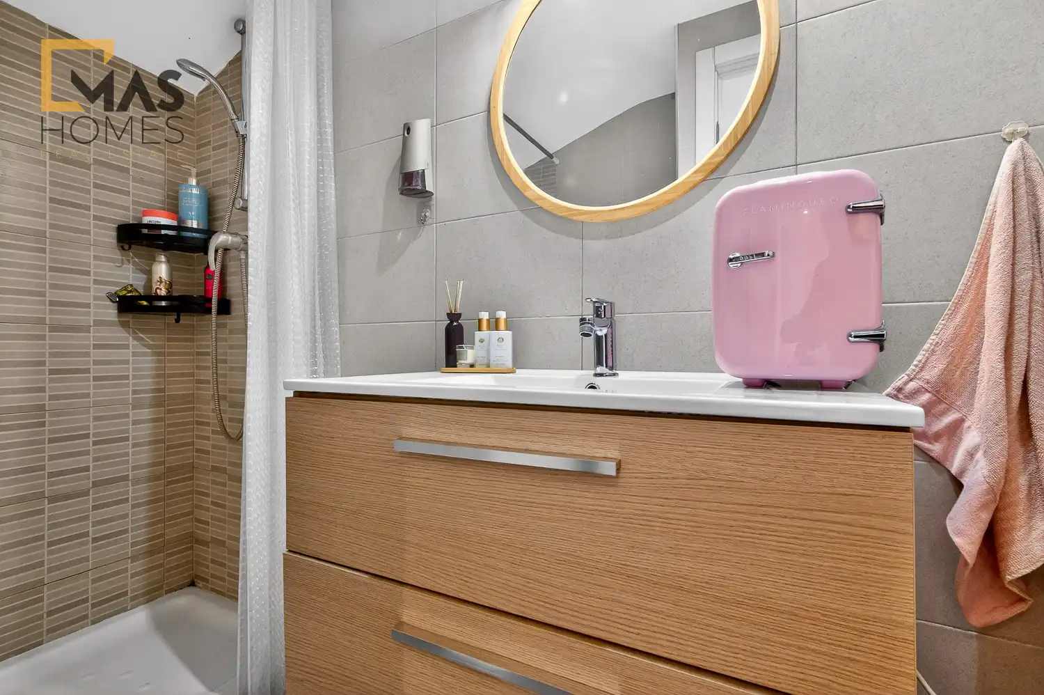Baño de Piso en venta en Martorell con Terraza