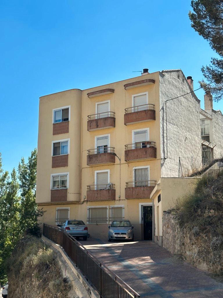 Exterior view of Flat to share in Cuenca Capital  with Terrace and Furnished