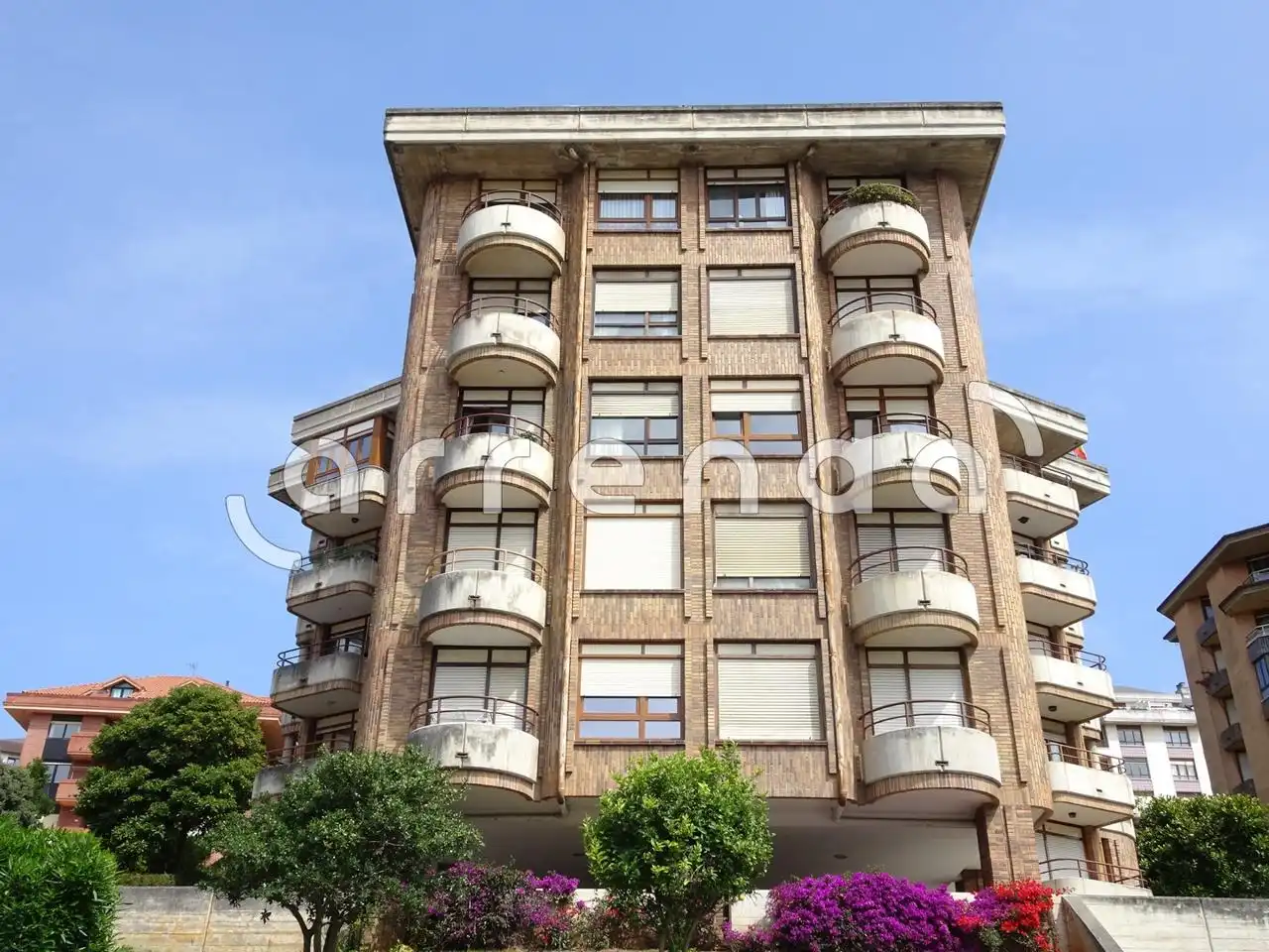 Parcheggio in affitto a De Cantabria