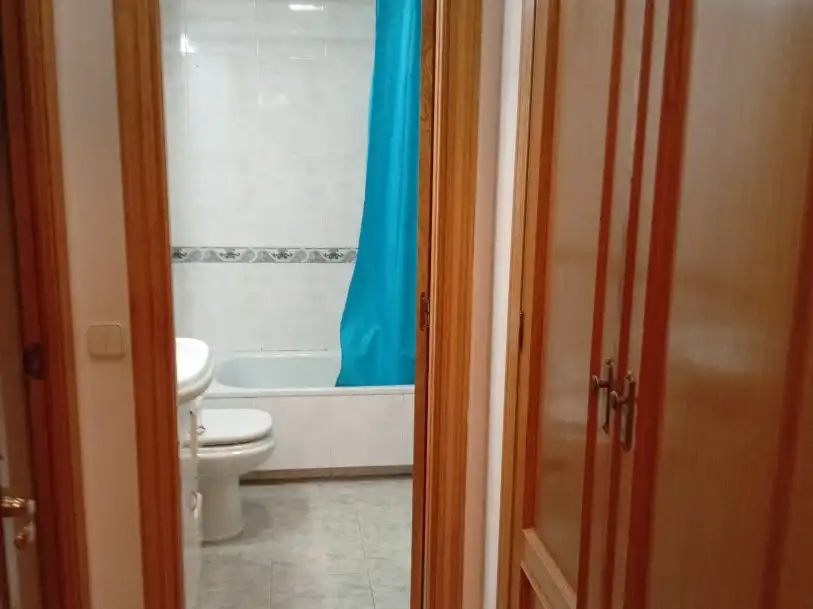 Bathroom of Flat for sale in Móstoles