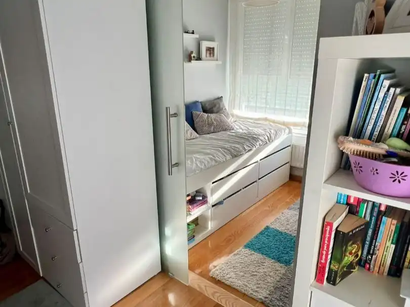 Habitación de Piso en venta en Vigo  con Calefacción, Parquet y Trastero