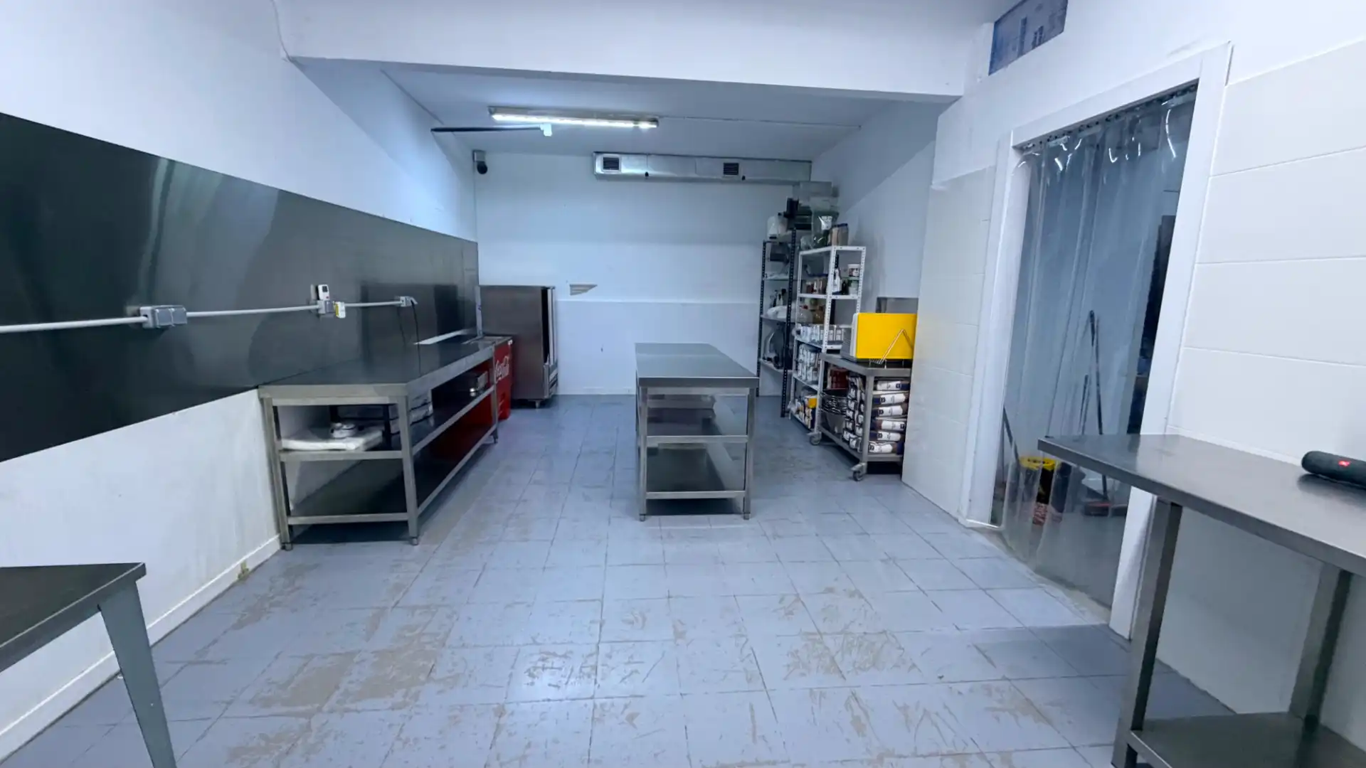 Business premises for transfer in Les Corts, imagen 10