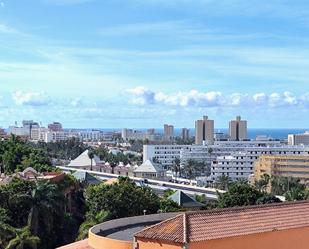 Vista exterior de Estudi en venda en Adeje amb Terrassa