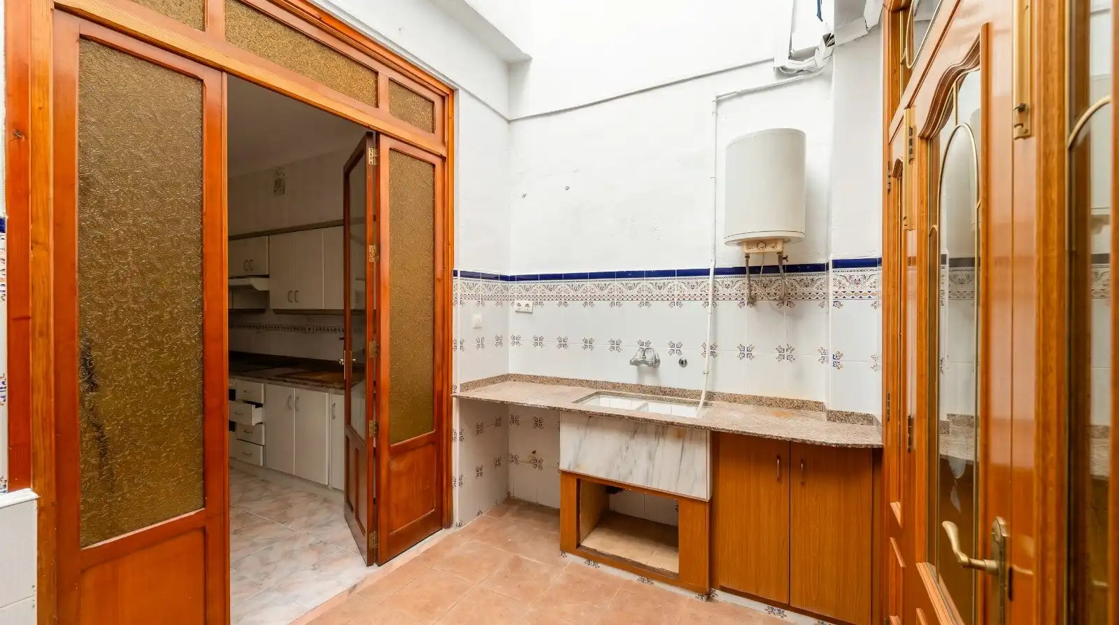 Cuina de Finca rústica en venda en Carlet amb Jardí privat