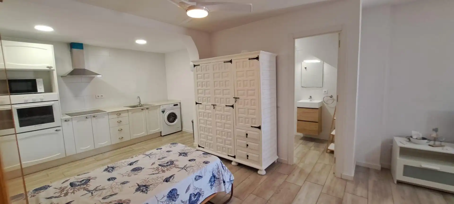 Dormitori de Loft de lloguer en Santa Pola amb Aire condicionat, Jardí privat i Terrassa
