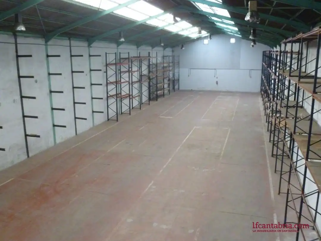 Nave industrial de alquiler en Camargo