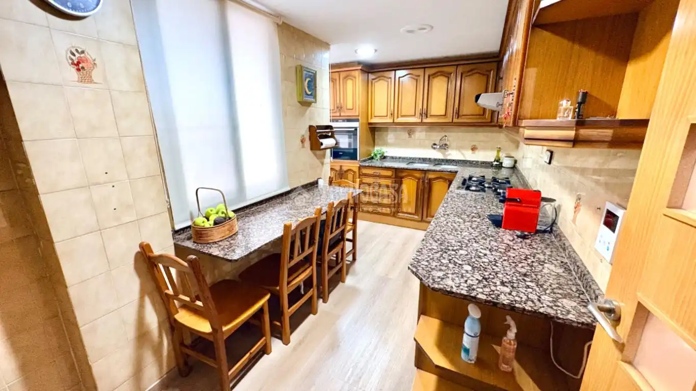 Kitchen of Flat for sale in Valencia  with Air Conditioner and Balcony