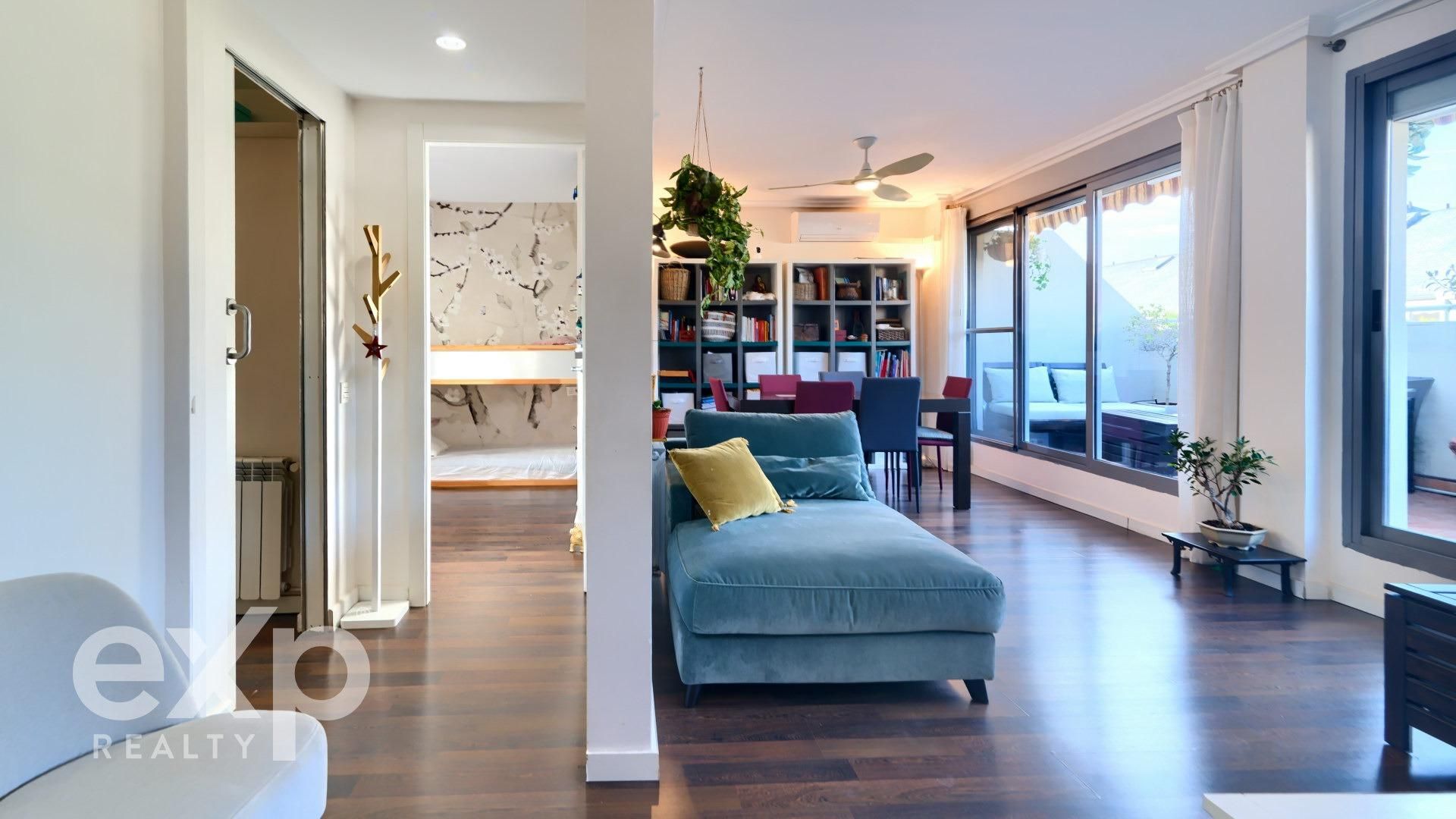 Sala de estar de Dúplex en venta en  Valencia Capital con Aire acondicionado, Calefacción y Jardín privado