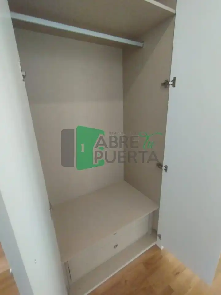 Maisonette zur Miete in Ourense Capital  mit Heizung, Abstellraum und Balkon