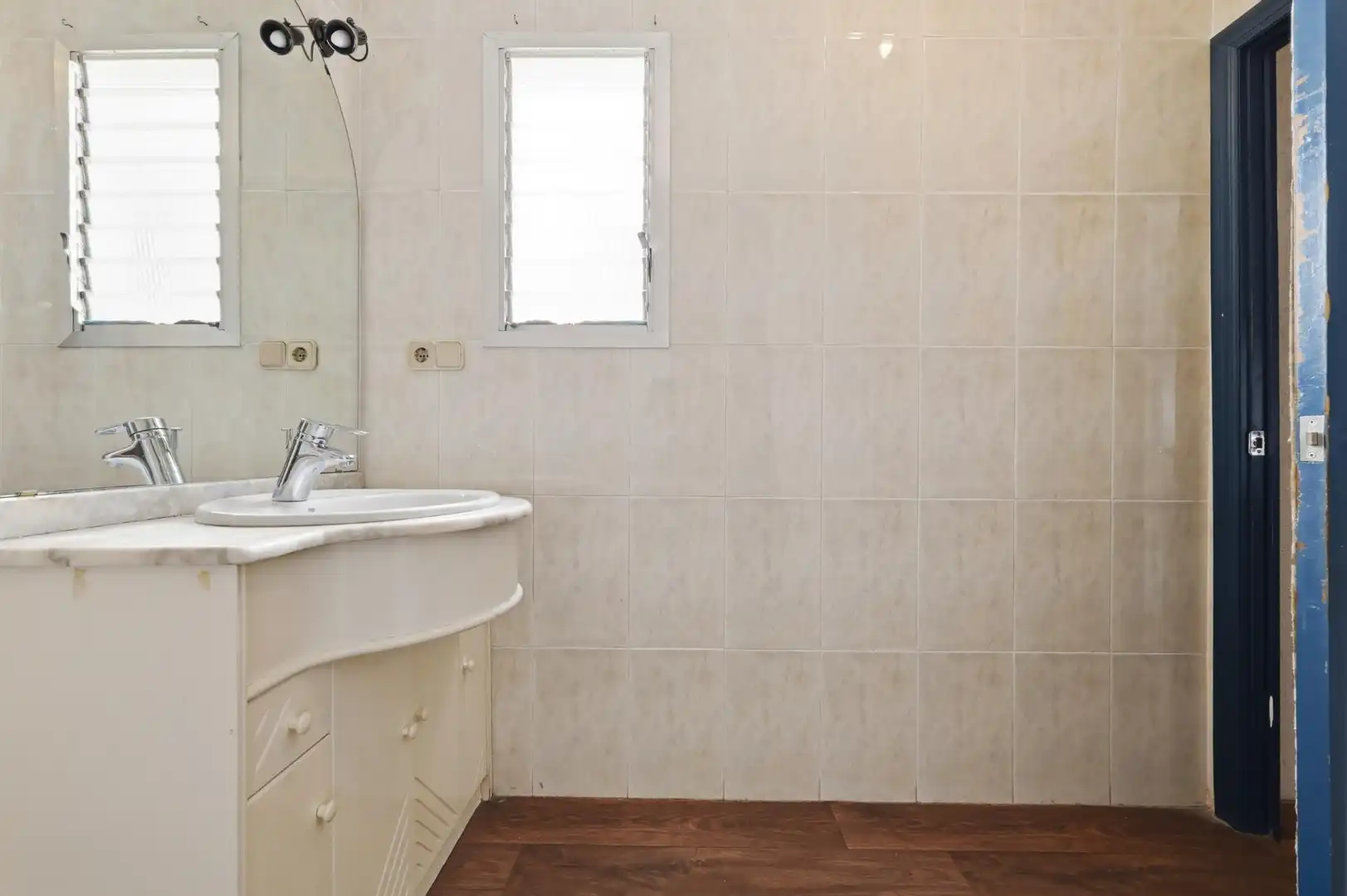 Baño de Ático en venta en Xirivella con Parquet