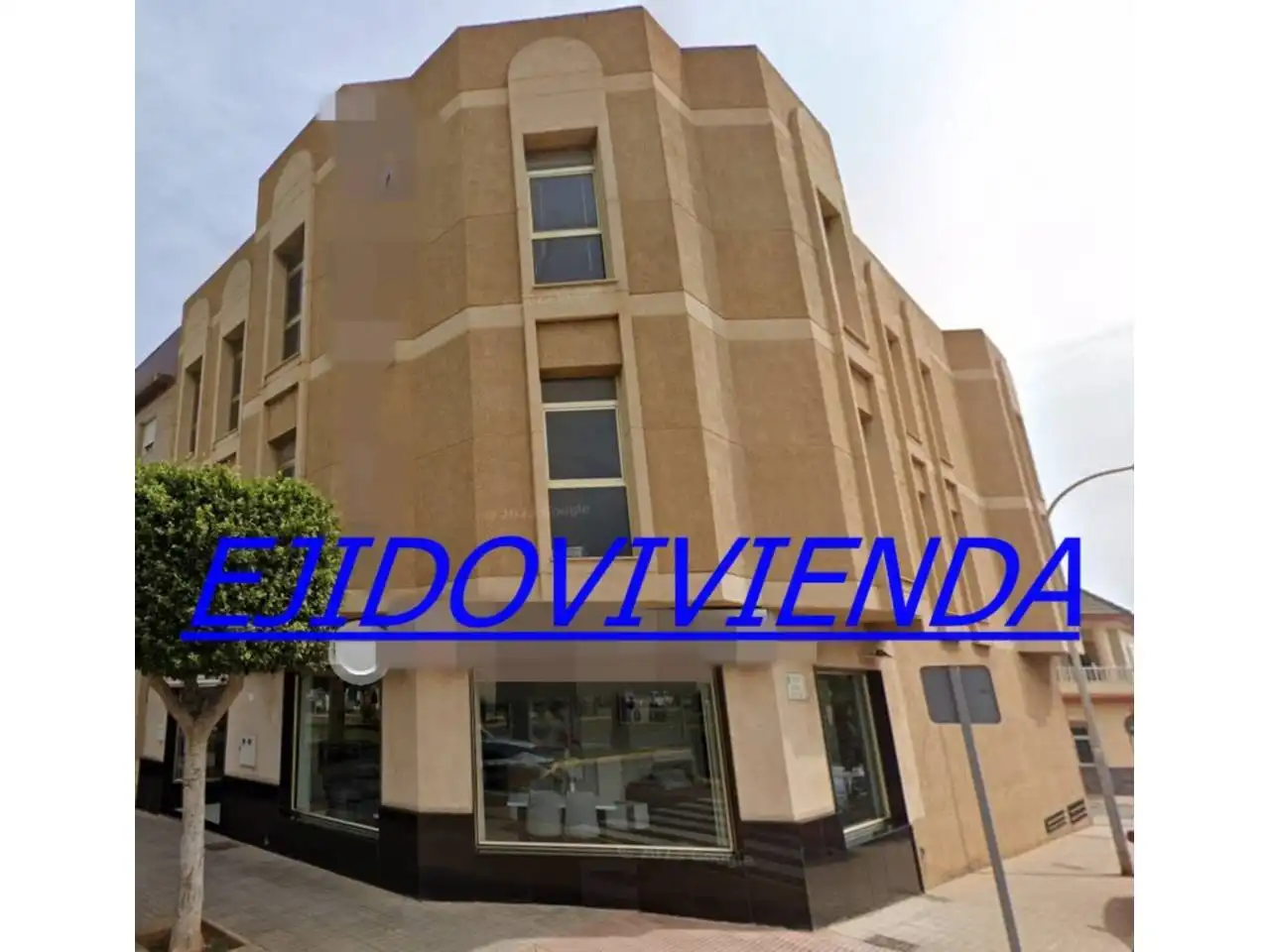 Vista exterior de Edificio en venta en El Ejido