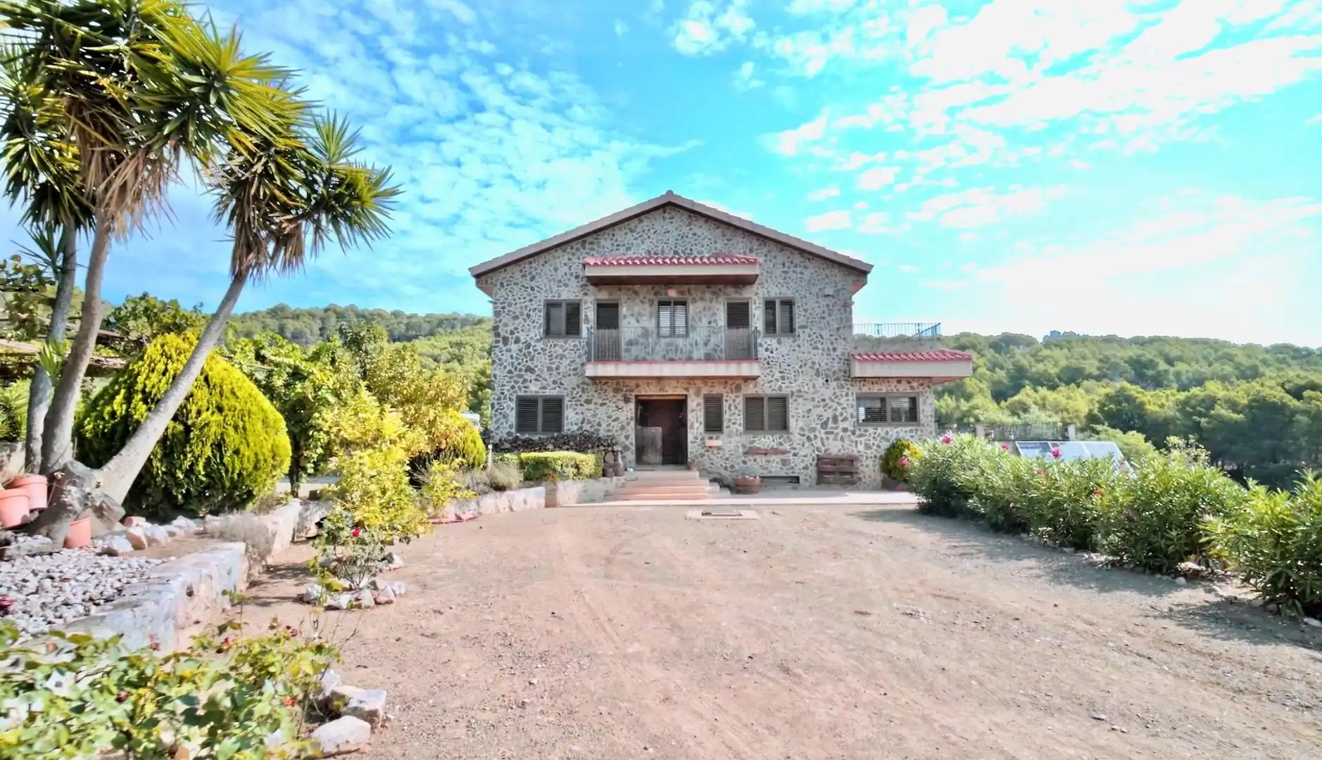 Vista exterior de Finca rústica en venda en Almoster amb Calefacció, Jardí privat i Terrassa