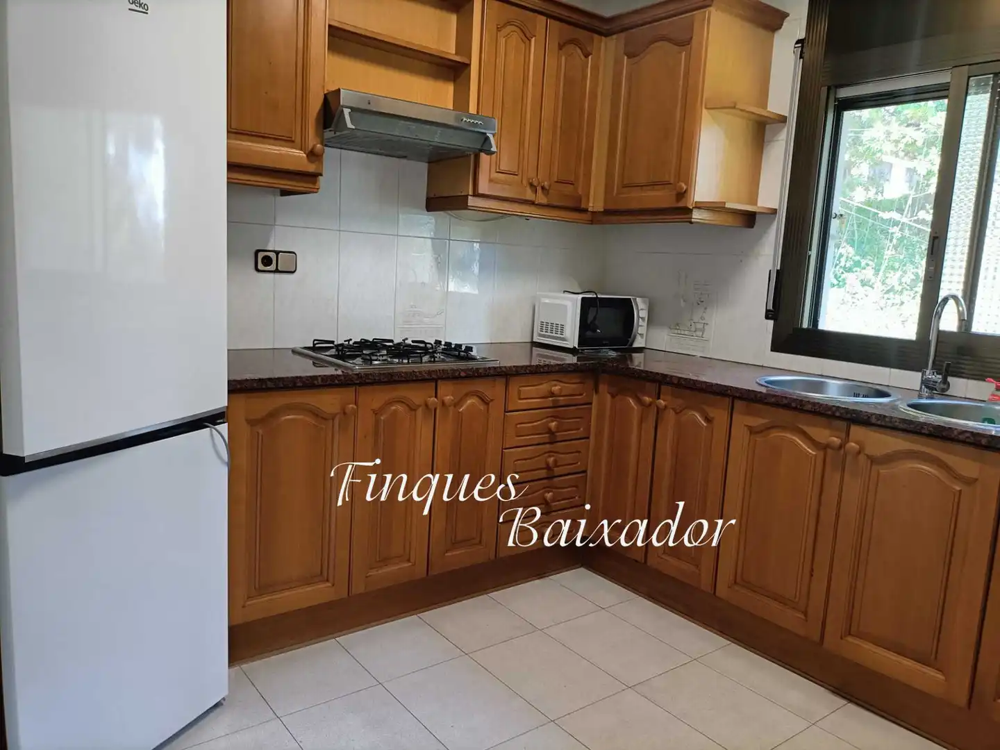 Cocina de Casa adosada de alquiler en Castelldefels con Calefacción, Terraza y Amueblado
