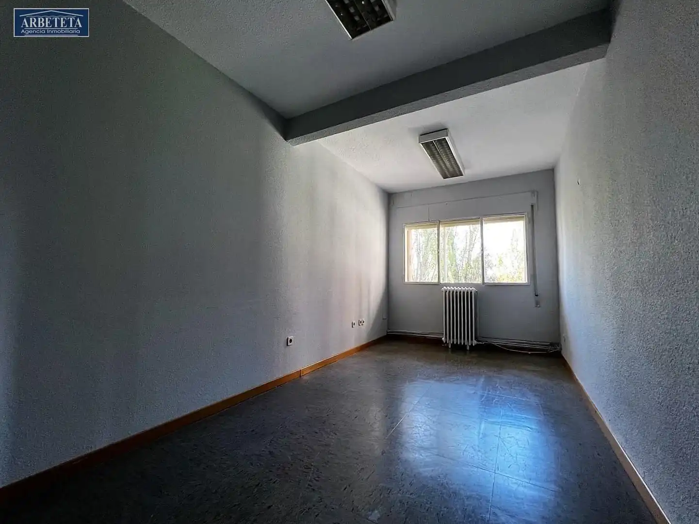 Habitación de Oficina de alquiler en Guadalajara con Calefacción