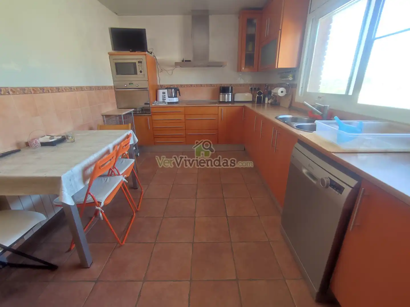 Cuina de Casa o xalet en venda en Vallirana amb Calefacció, Jardí privat i Terrassa