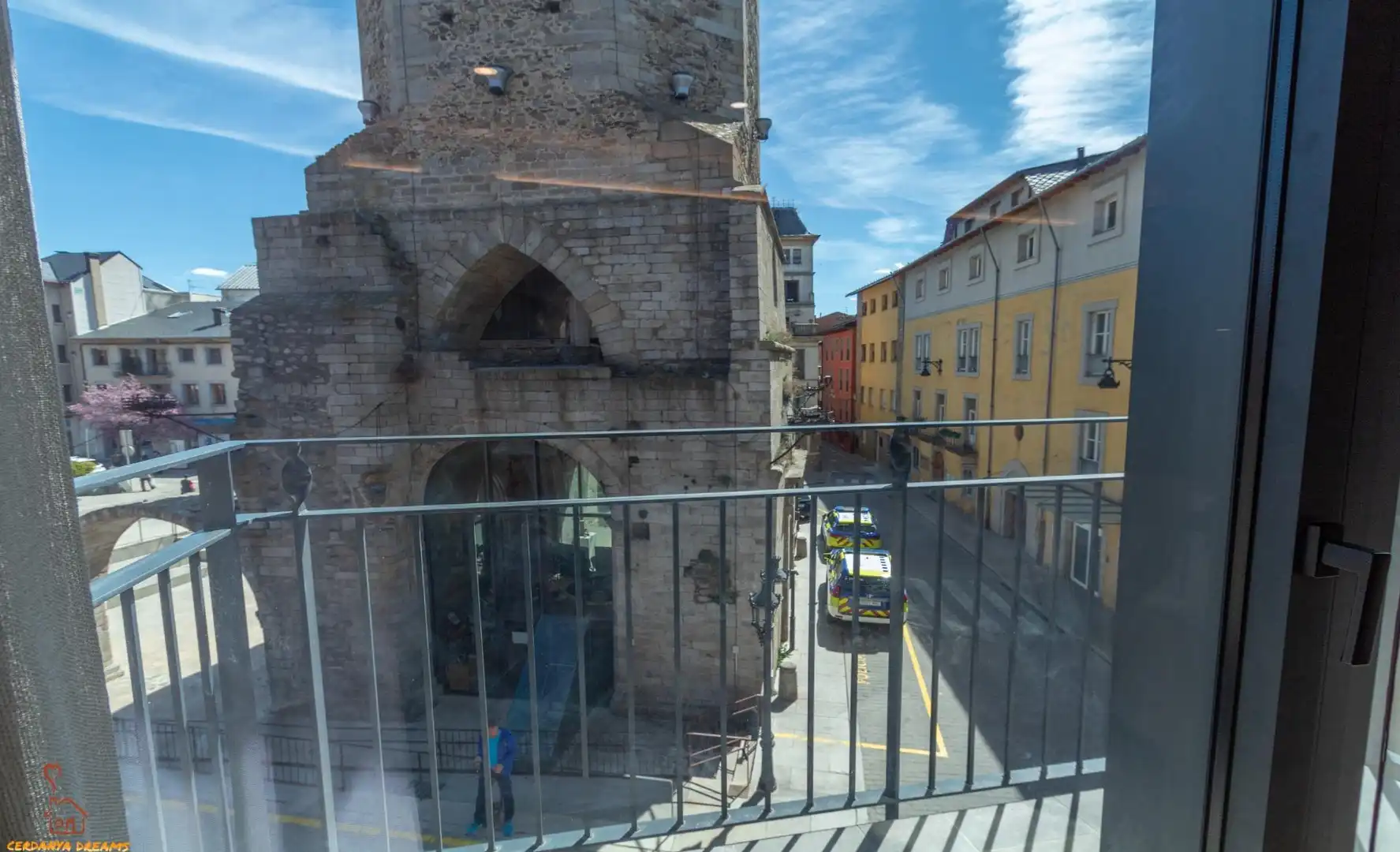Außenansicht von Wohnung zum Verkauf in Puigcerdà mit Heizung, Parkett und Abstellraum