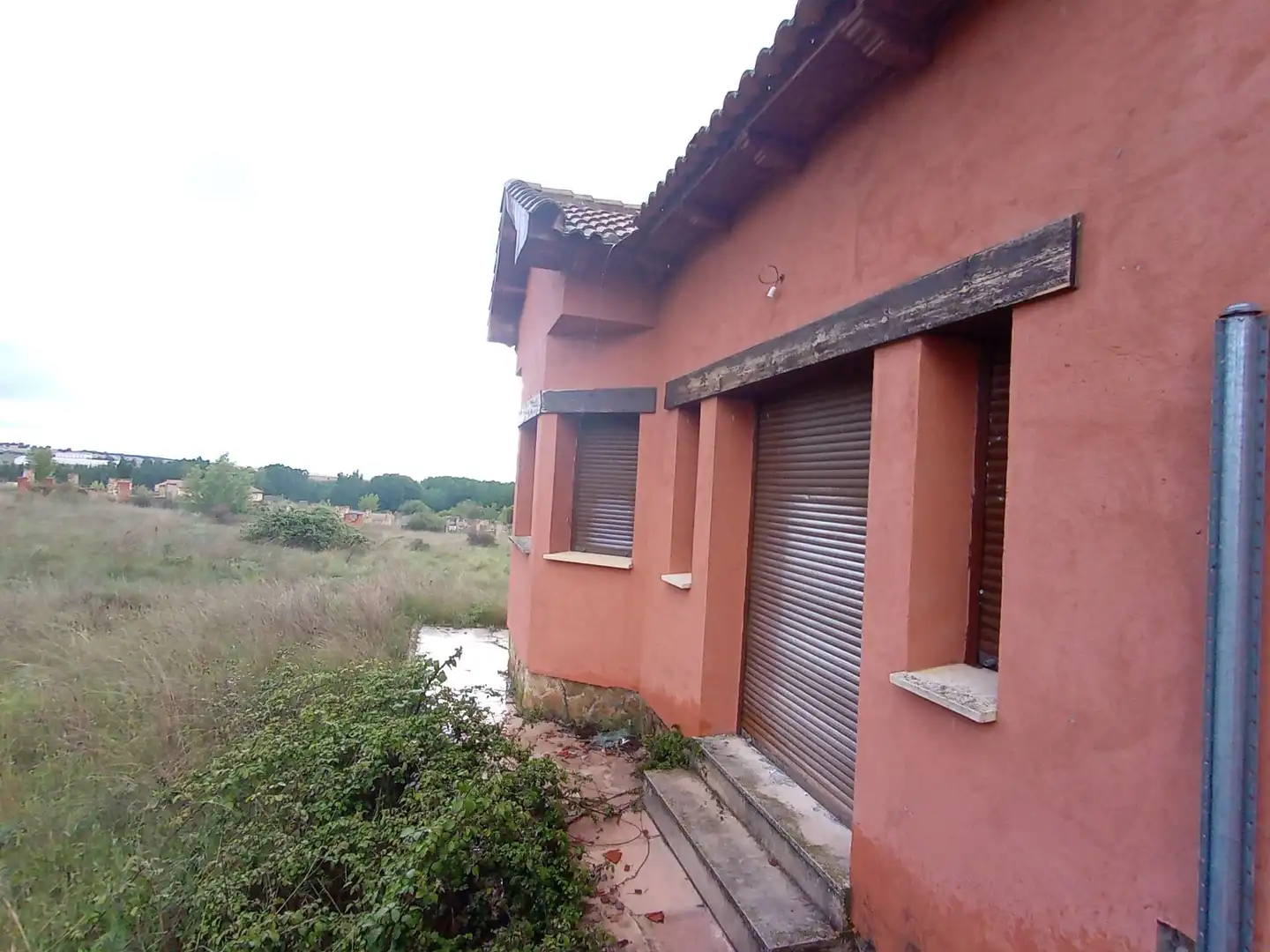 Vista exterior de Casa o chalet en venta en Castillejo de Mesleón