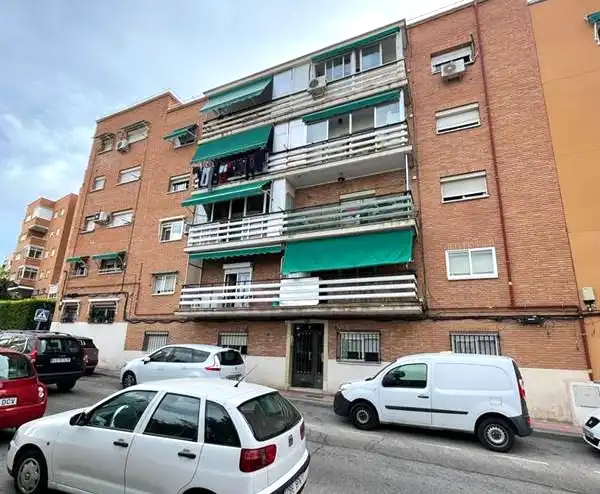 Vista exterior de Piso en venta en Algete