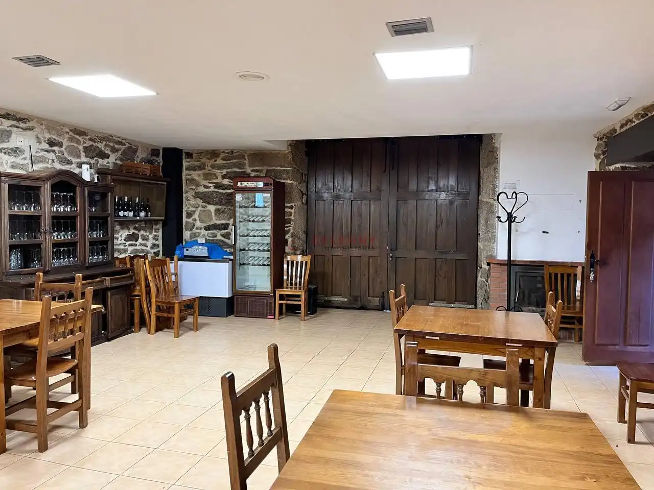 Local en venda en A Pobra de Trives  amb Aire condicionat i Moblat