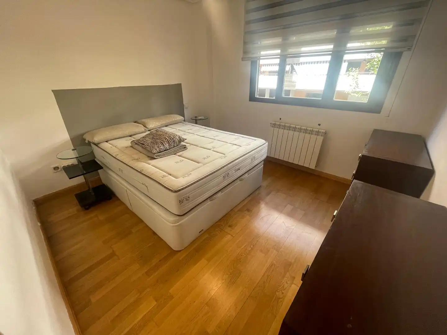 Habitación de Piso de alquiler en Zaragoza con Aire acondicionado, Calefacción y Parquet