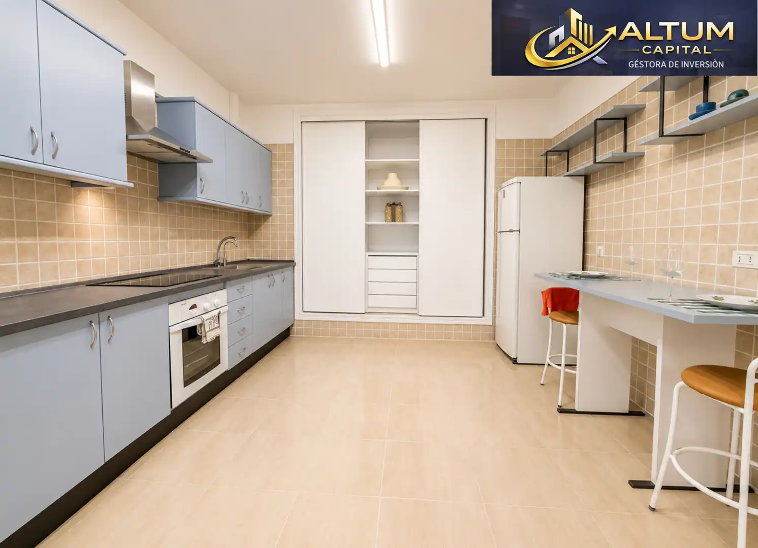 Cocina de Piso en venta en Arona con Trastero, Amueblado y Horno