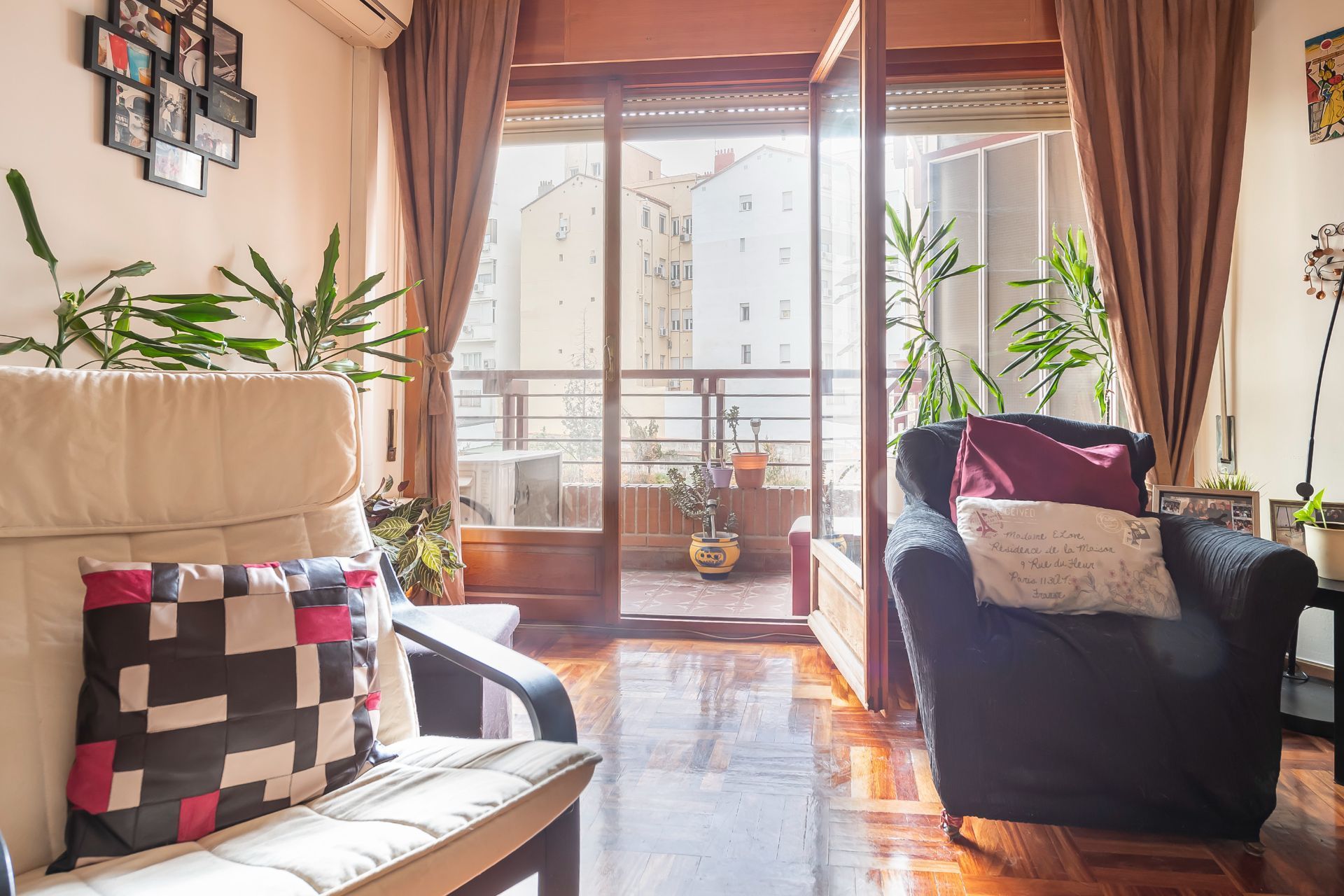 Living room of Flat for sale in  Madrid Capital  with Air Conditioner, Heating and Terrace