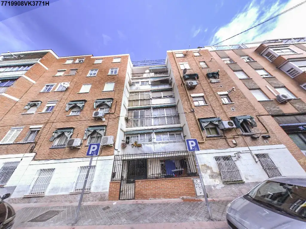 Vista exterior de Piso en venta en  Madrid Capital