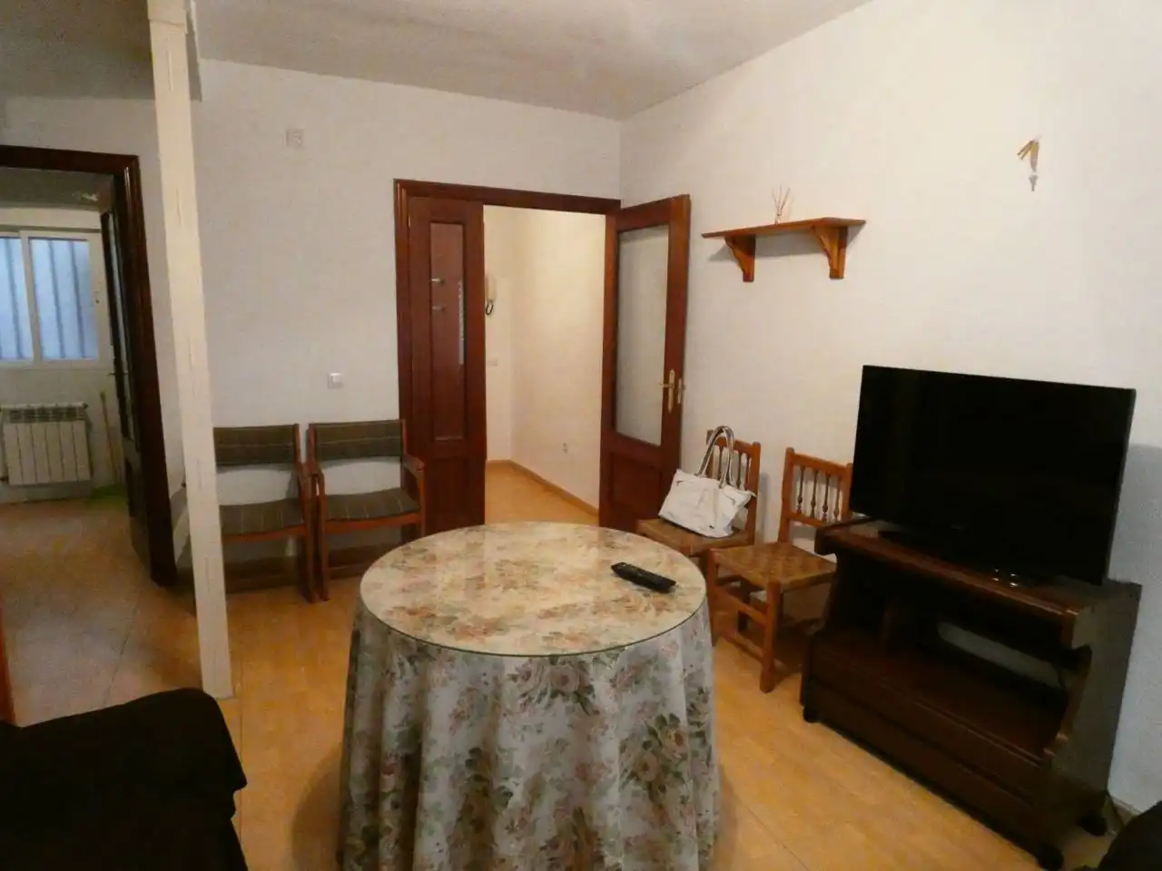 Flat for rent in Calle COVARRUBIAS, Avenida Europa - San Antón