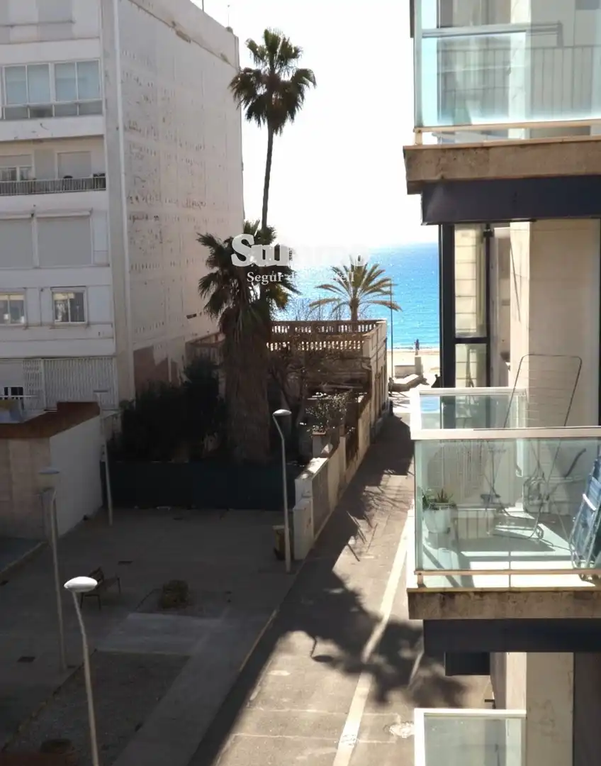 Maisonette zum Verkauf in Calafell mit Terrasse und Möbliert