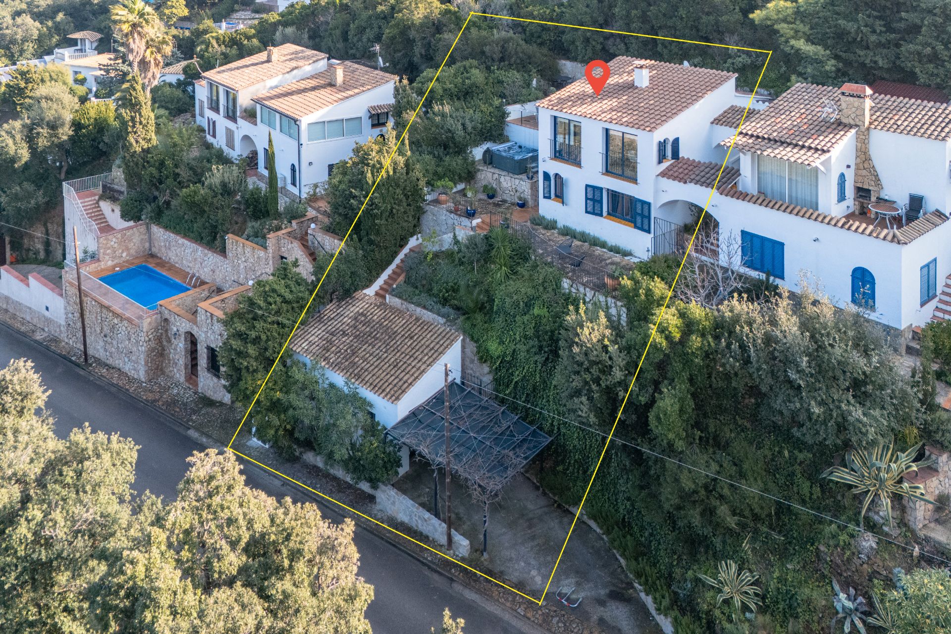 Vista exterior de Casa adosada en venda en Begur amb Aire condicionat, Calefacció i Terrassa