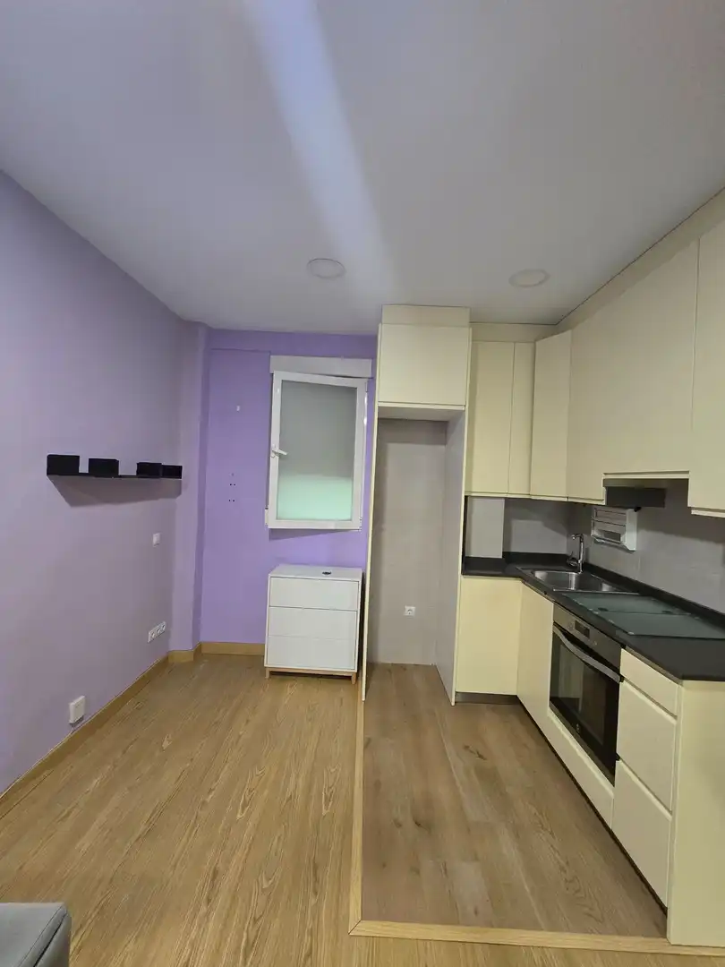 Cocina de Apartamento en venta en Madrid con Calefacción y Amueblado