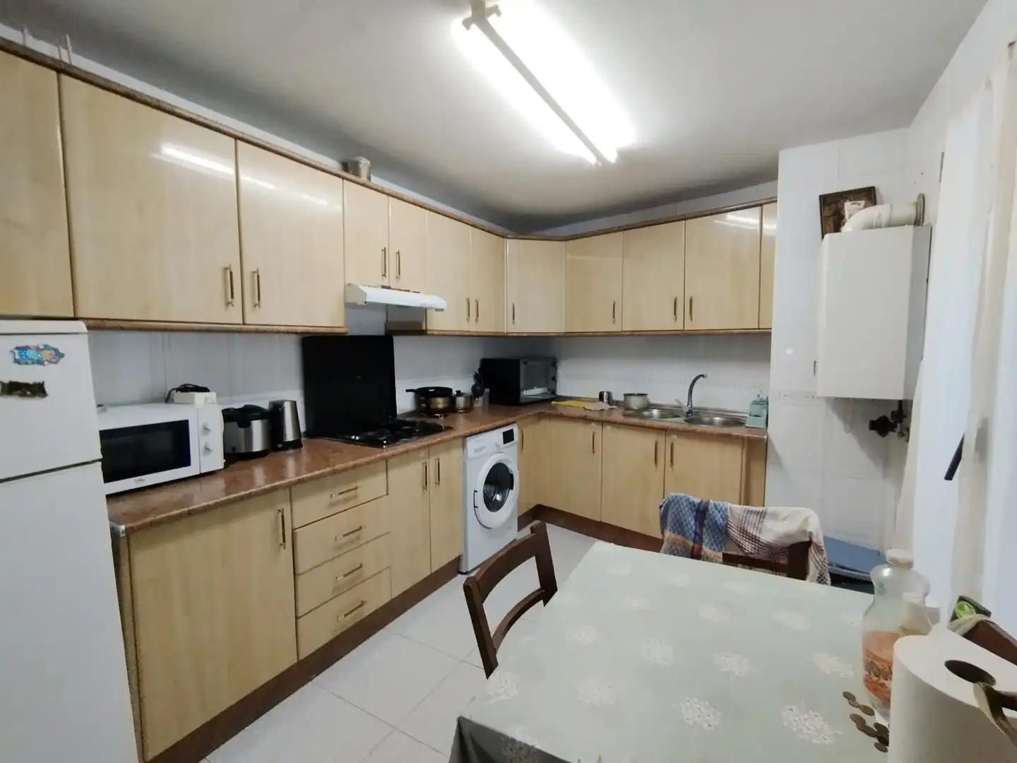 Kitchen of Flat for sale in Tomelloso  with Terrace, Storage room and Furnished