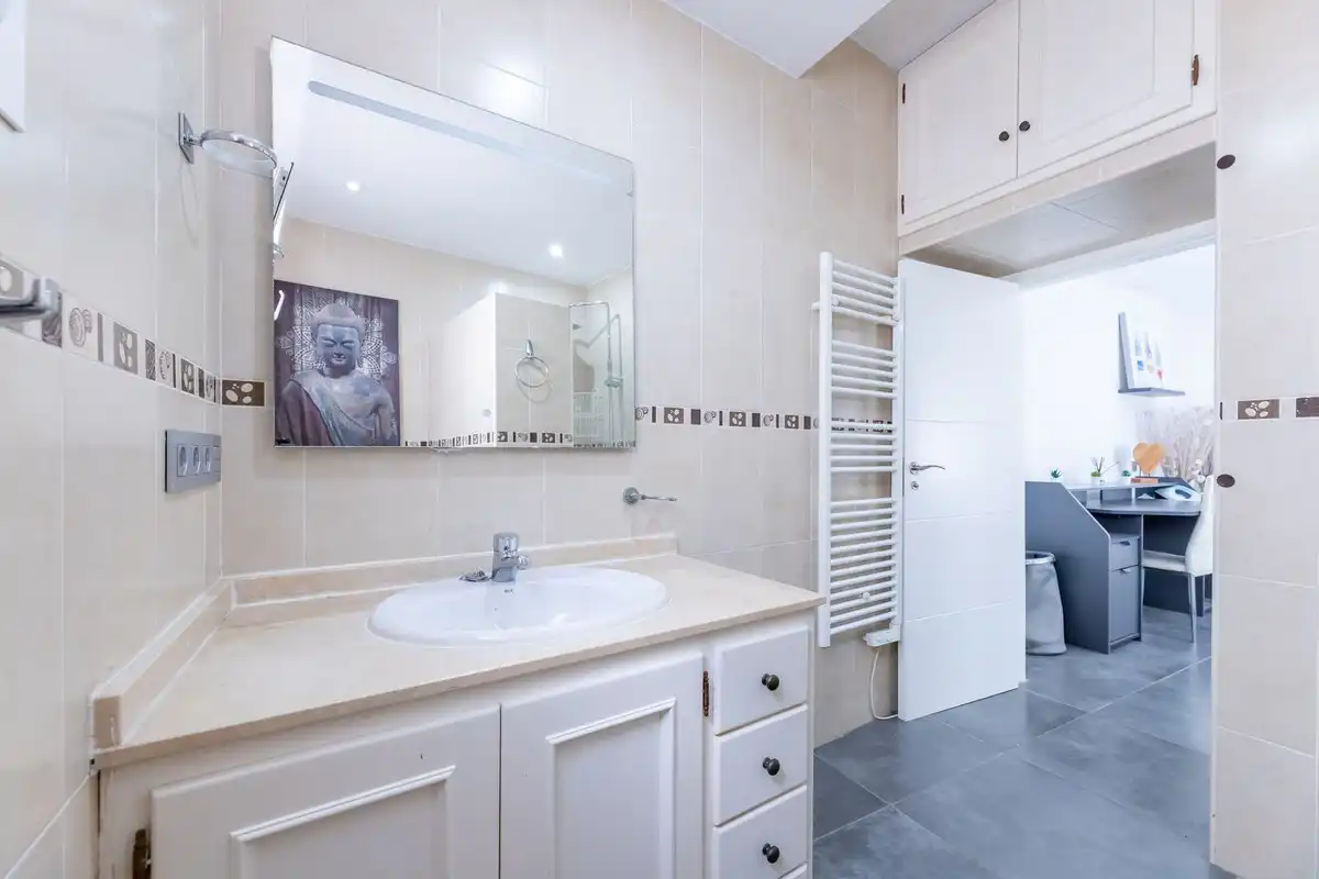Chalet con piscina en venta en Estepona Pueblo, imagen 15