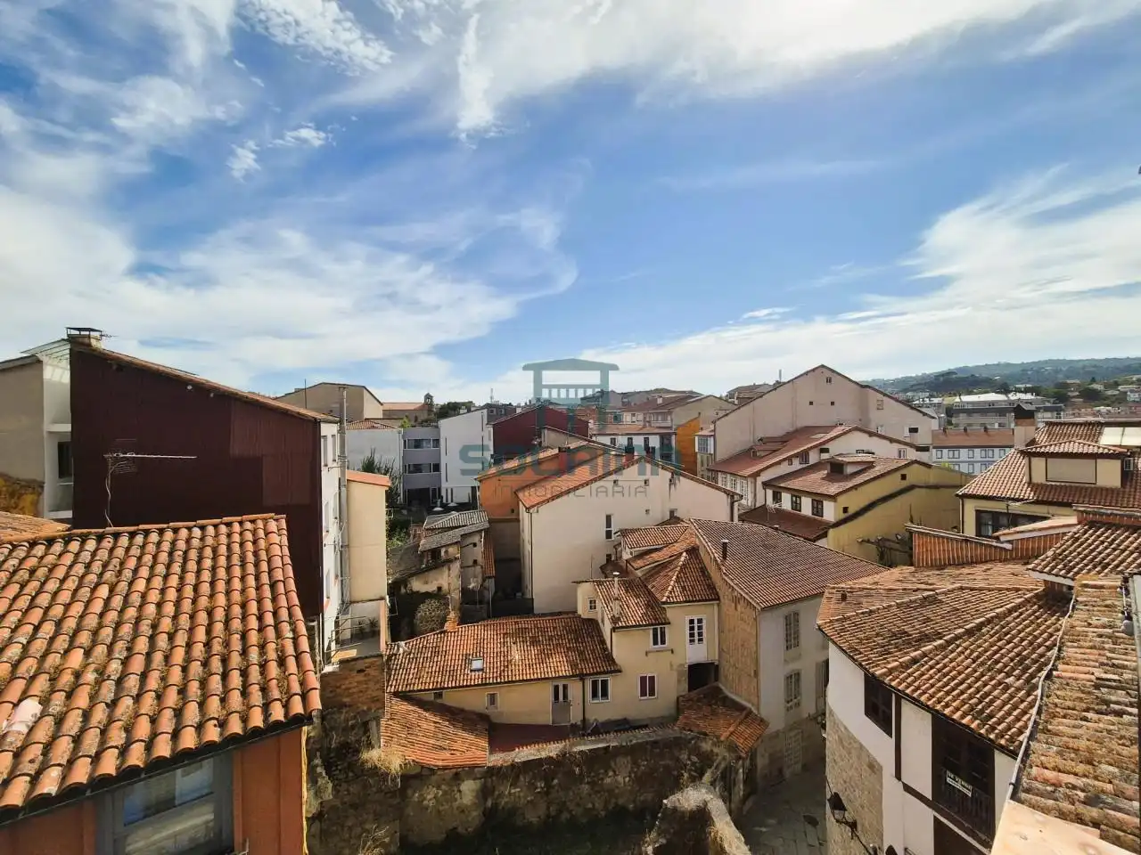 Vista exterior de Dúplex en venta en Ourense Capital  con Calefacción, Amueblado y Balcón