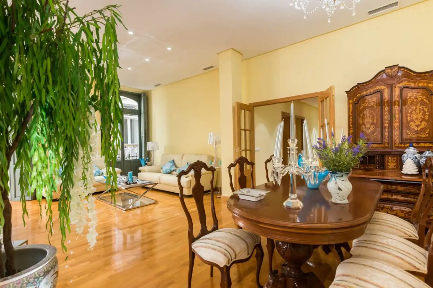 Comedor de Piso en venta en Murcia con Parquet, Trastero y Balcón