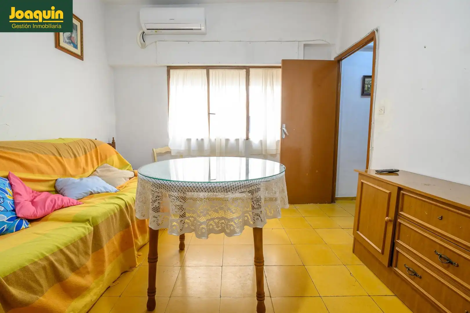 Living room of Flat for sale in Córdoba  with Air Conditioner and Heating