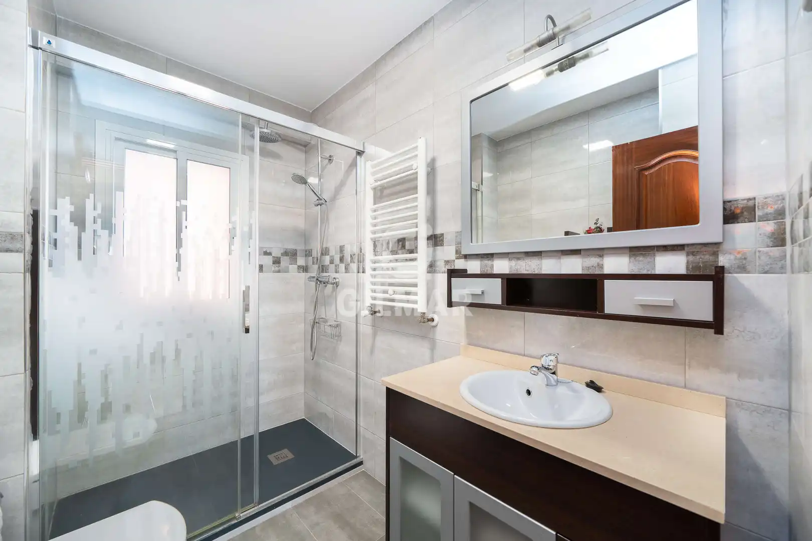 Baño de Piso en venta en Madrid con Calefacción y Balcón