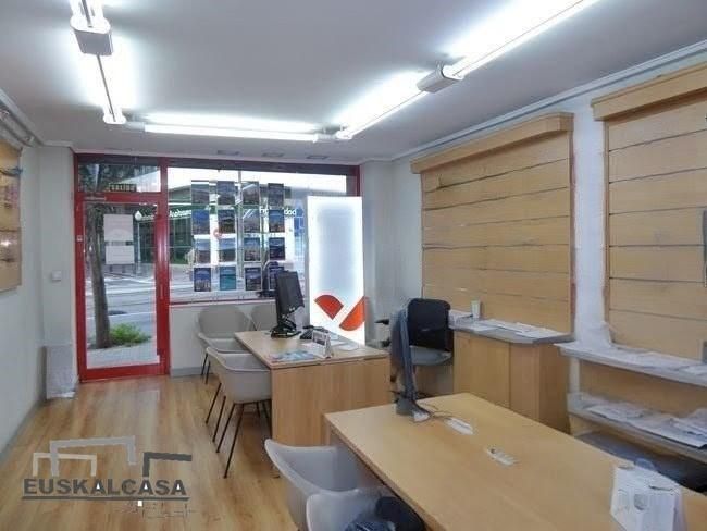 Local de alquiler en Zabalburu, Abando - Albia