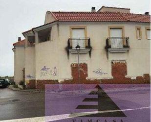 Exterior view of Building for sale in Ciruelos